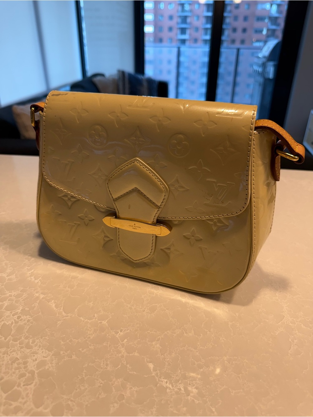 Louis Vuitton Bellflower GM Vernis Blanc Corail Pale Yellow Bag